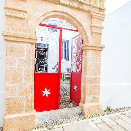 The Red Door In *