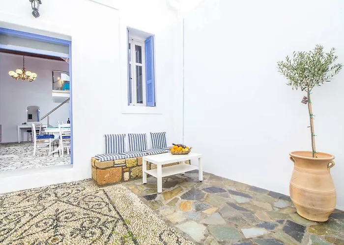The Red Door In Tatil Evi Koskinou (Rhodes)